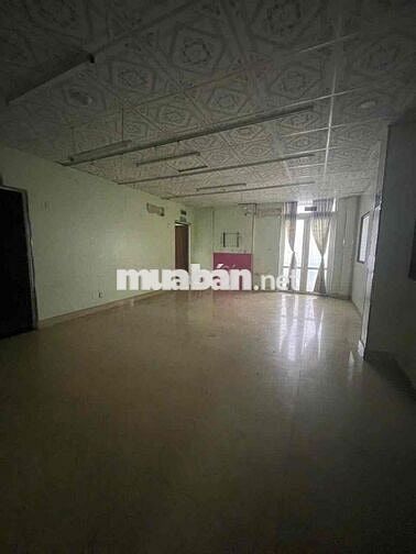 Mặt Tiền Ql13 ngay Phố Ngân Hàng , Becamex Tower. 15x16m 4 tầng