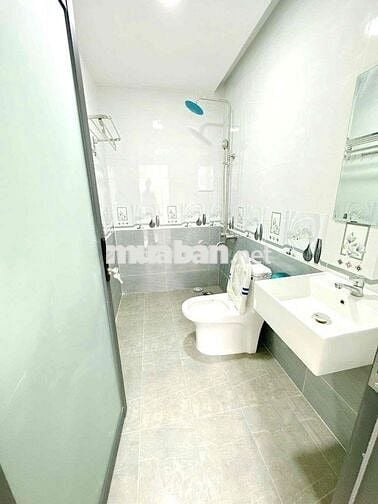 CĂN HỘ STUDIO FULL NỘI THẤT CỬA SỔ TRỜI