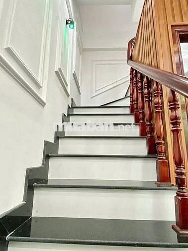 Nhà trệt lầu 2PN hẻm đường Bà Huyện Thanh Quan chỉ 7 triệu