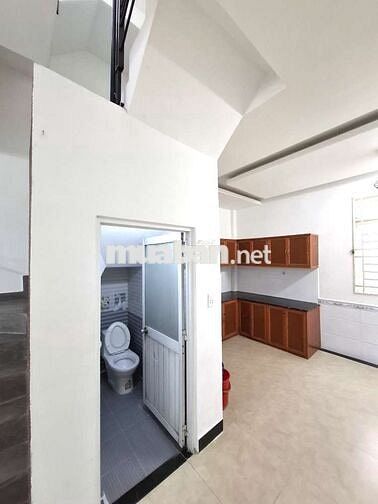 Mình chính chủ cần người thuê nhà nguyên căn gần vòng xoay Lê Đại Hành