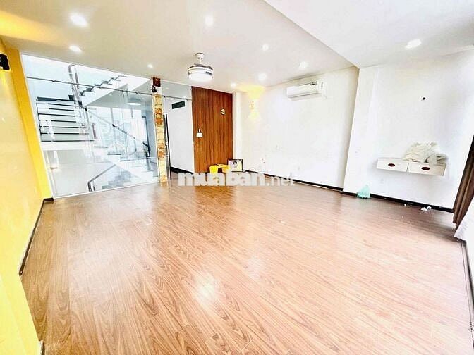 NHÀ ỐP KÍNH CỰC SANG 6 x18m- 37D Hoàng Hoa Thám, P.12, TB – DTSD 346m2