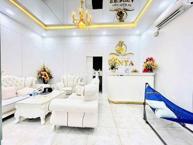 NHÀ ỐP KÍNH CỰC SANG 6 x18m- 37D Hoàng Hoa Thám, P.12, TB – DTSD 346m2