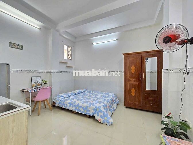 PHÒNG TRỌ 20M2 CỬA SỔ TRỜI THANG MÁY NGAY CHỢ TÂN ĐỊNH Q1 GIÁ RẺ