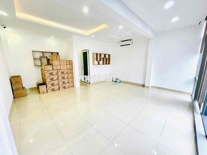 NHÀ ỐP KÍNH CỰC SANG 6 x18m- 37D Hoàng Hoa Thám, P.12, TB – DTSD 346m2