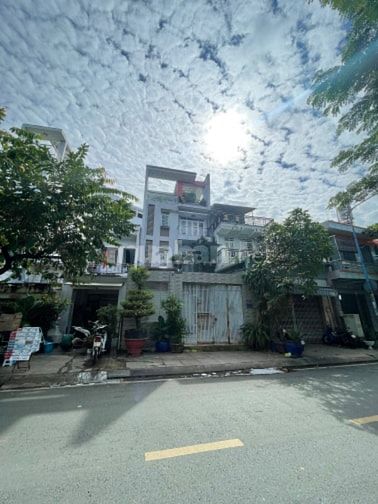 Nhà MTKD P7, Q6 dt 6.4x20m nhà 3.5 tấm có hẻm sau giá 14.5 tỷ TL