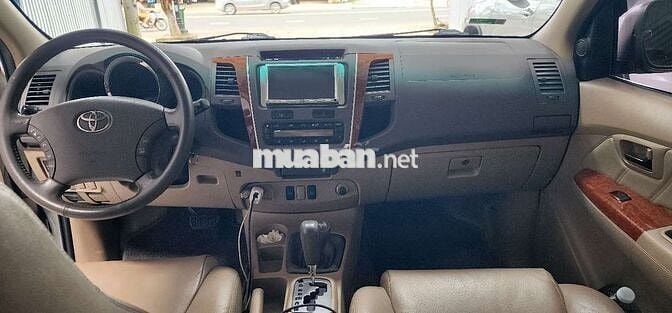 Toyota Fortuner 2010 Xăng 2.7L Tự động Bạc