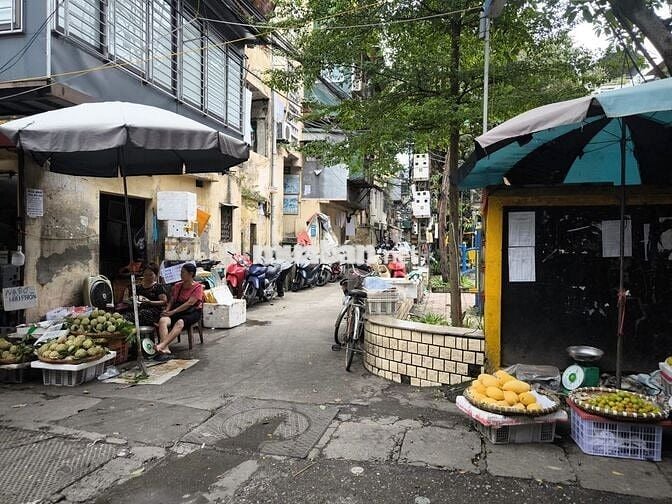 Cho thuê phòng tầng 3 - nhà riêng khu 8/3, Thanh Nhàn - Kim Ngưu