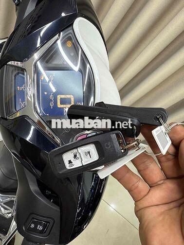 SH 125abs siêu lướt 2024 chạy  vài ngàn km