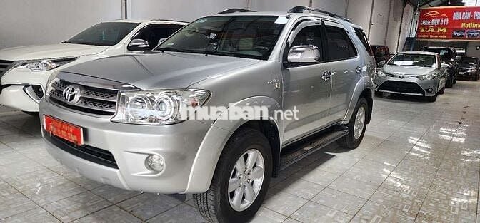Toyota Fortuner 2010 Xăng 2.7L Tự động Bạc