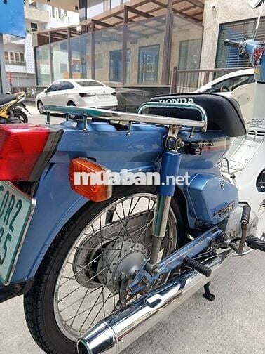 Xe còn rất rất nhiều đồ zin