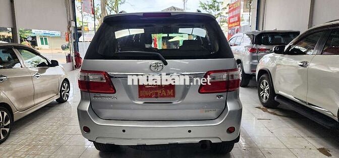 Toyota Fortuner 2010 Xăng 2.7L Tự động Bạc