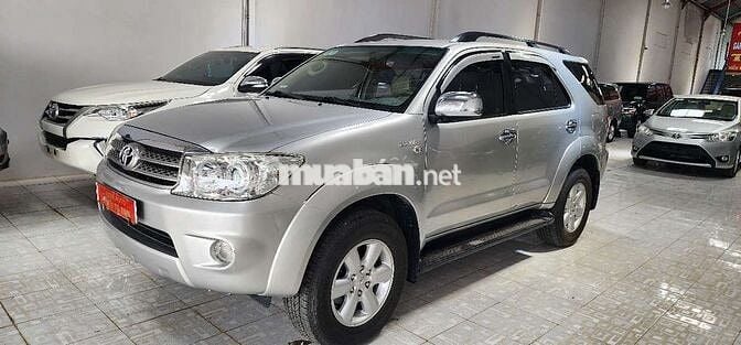 Toyota Fortuner 2010 Xăng 2.7L Tự động Bạc
