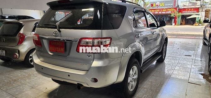 Toyota Fortuner 2010 Xăng 2.7L Tự động Bạc