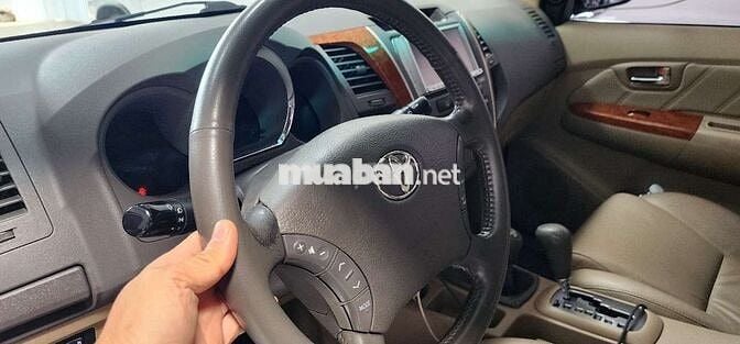 Toyota Fortuner 2010 Xăng 2.7L Tự động Bạc