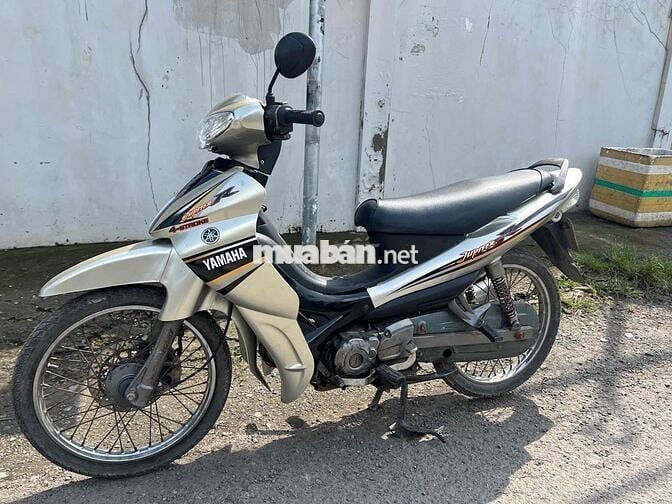 Jupiter máy thái xe cỏ