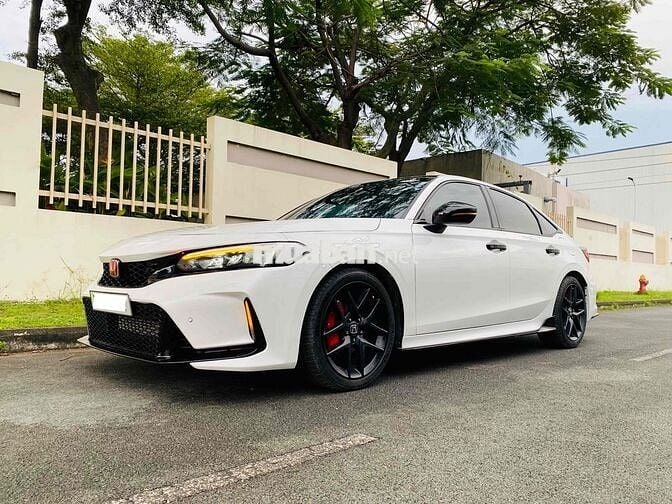 Civic Rs 2024 lên 100tr phụ kiện