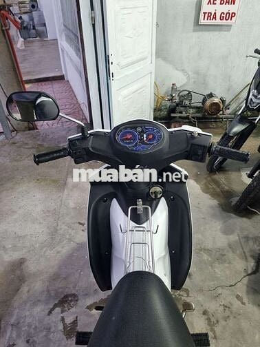 Sirius Fi máy êm.ngon xe đẹp