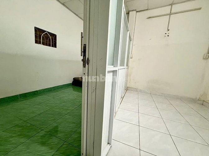 Nhà 2 lầu hẻm 343 Phan Xích Long, P.1, PN - H.đông nam