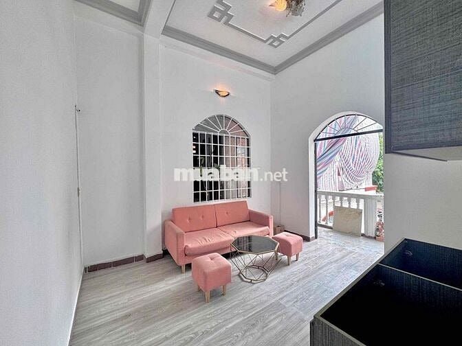 1PN Ban Công 35m2 Full Nội Thất New 100% - Ngay Vòng Xoay Dân Chủ