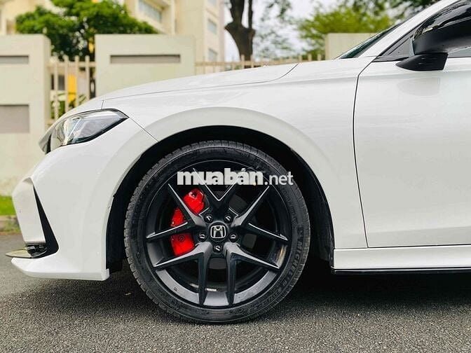 Civic Rs 2024 lên 100tr phụ kiện
