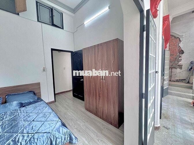 1PN Ban Công 35m2 Full Nội Thất New 100% - Ngay Vòng Xoay Dân Chủ