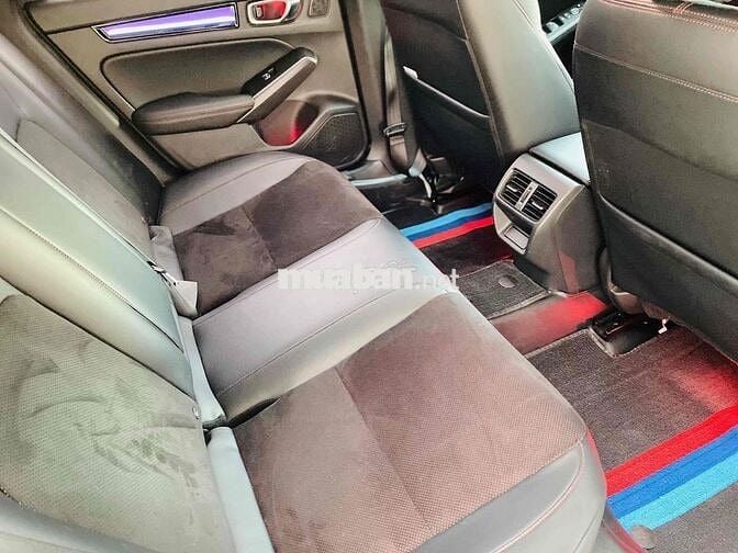 Civic Rs 2024 lên 100tr phụ kiện