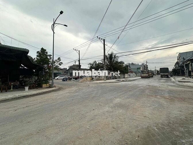 LÔ ĐẤT NGANG 9m D1 KDC THUẬN GIAO ĐANG LÊN NHỰA GIÁ CỰC TỐT