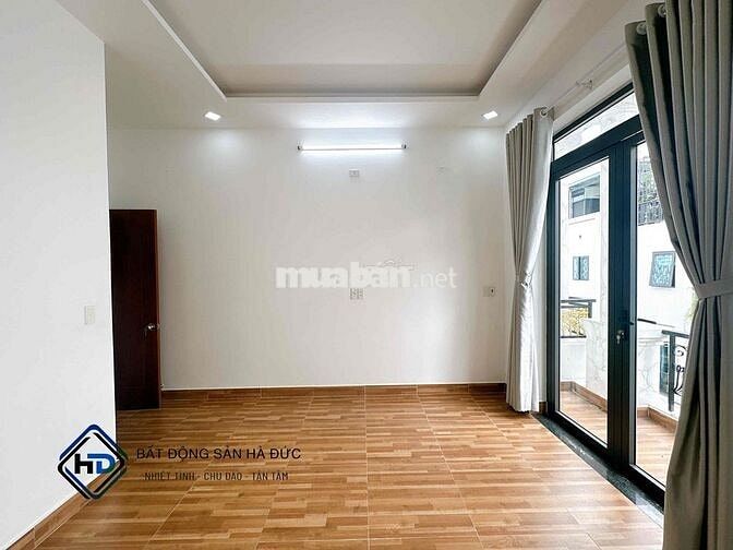 Nhà trệt 3 lầu 5x15 khu nhà lầu cách bến xe Bus Hiệp Thành 300m