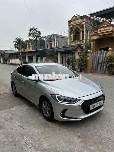 Hyundai Elantra GLS 2017  - 96000 km