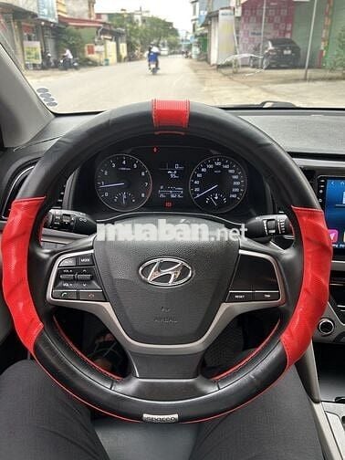 Hyundai Elantra GLS 2017  - 96000 km