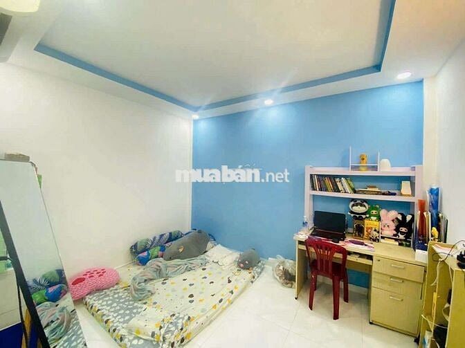 Nhà gần ngã 3 chợ Đường, q12, 4×13m, lửng. Nhà mới xây đẹp vuông vức.