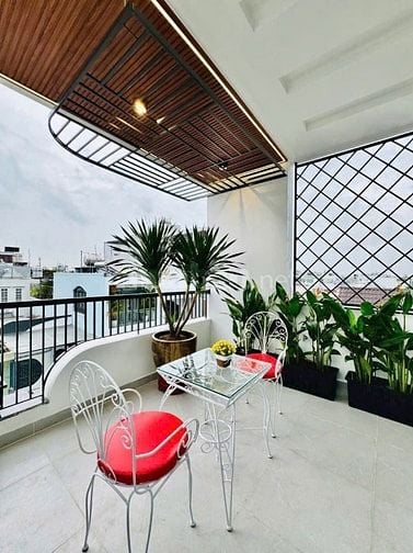 Chủ bán gấp lê văn sỹ quận 3 giá chỉ 5tỷ X còn thương lượng sổ riêng