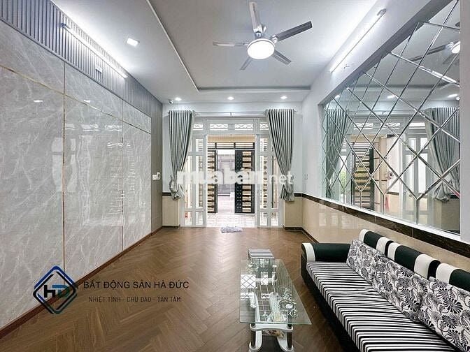 Nhà trệt 3 lầu 5x15 khu nhà lầu cách bến xe Bus Hiệp Thành 300m