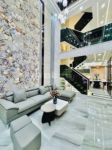 Chủ bán gấp lê văn sỹ quận 3 giá chỉ 5tỷ X còn thương lượng sổ riêng