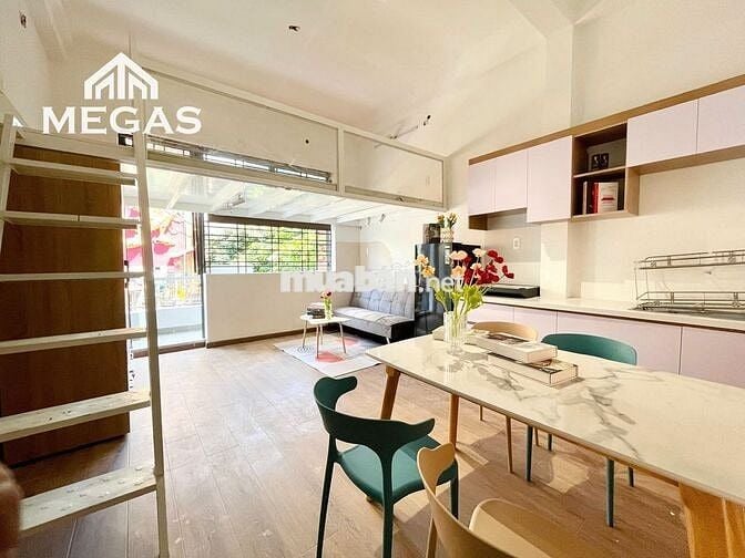 CHO THUÊ CĂN HỘ DUPLEX BAN CÔNG RỘNG GẦN TOÀ NHÀ VIETTEL GIÁ CỰC HỜI