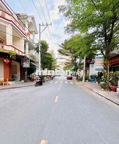 bán gấp lô dât giá đầu tư lê phong tân đông hiêp dt 64m