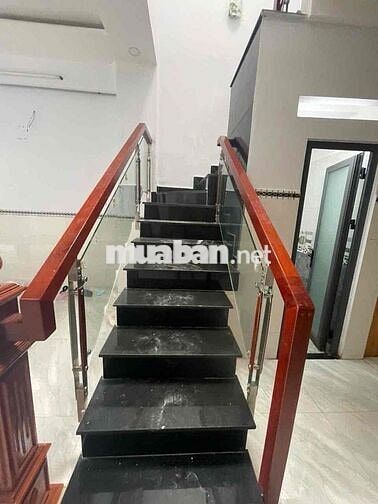 Cho thuê nhà gần chợ trường hoc pham Văn chiêu nhà mới gia 11 tr dt 48