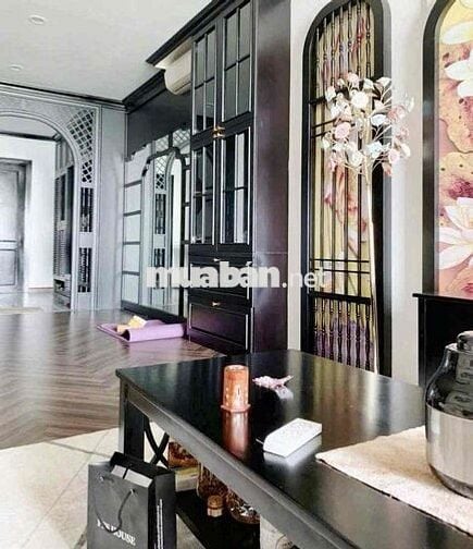 Chung cư The West mặt đường Cầu Giấy 3pn  giá 12,3 tỷ