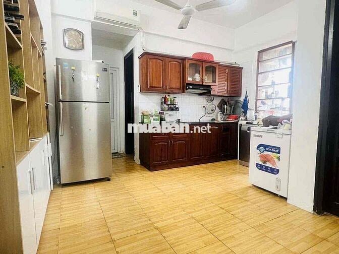 Chung cư Mai Dịch Cầu Giấy. Dt 64m2. Giá 4.95 tỷ