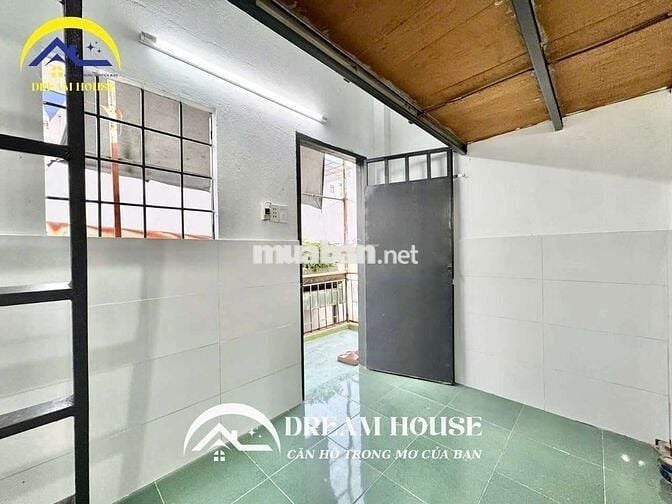 PHÒNG TRỌ CÓ GÁC GIÁ RẺ CỬA SỔ TRỜI THOÁNG MÁT GÁC CAO KHÔNG ĐỤNG ĐẦU