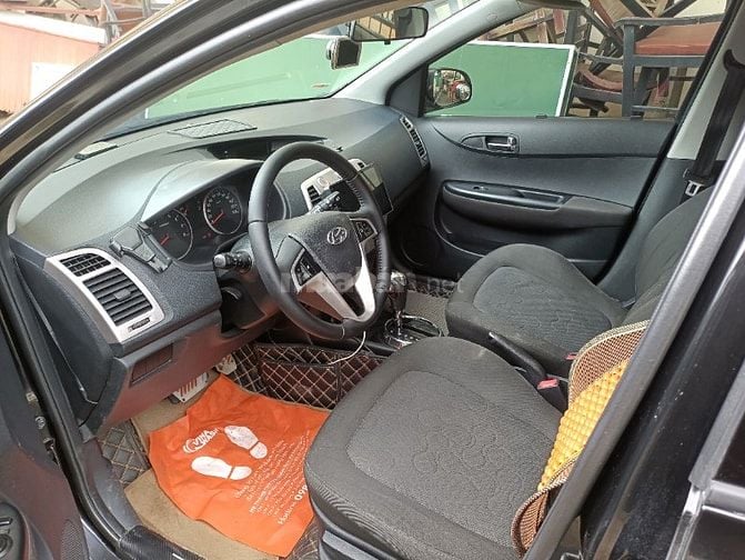 Hyundai i20 2011 1.4 AT - 140000 km chính chủ
