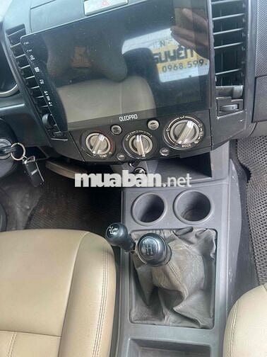 Ford Ranger 2009 XL 2.5L 4x4 MT - 200000 km