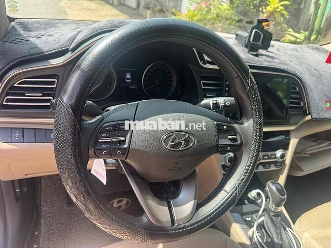 Hyundai Elantra 1.6AT 2021 - 19000km