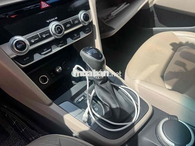 Hyundai Elantra 1.6AT 2021 - 19000km