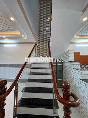 BÁN NHÀ LẦU ĐẸP RẺ P5 KHU MINH LINH