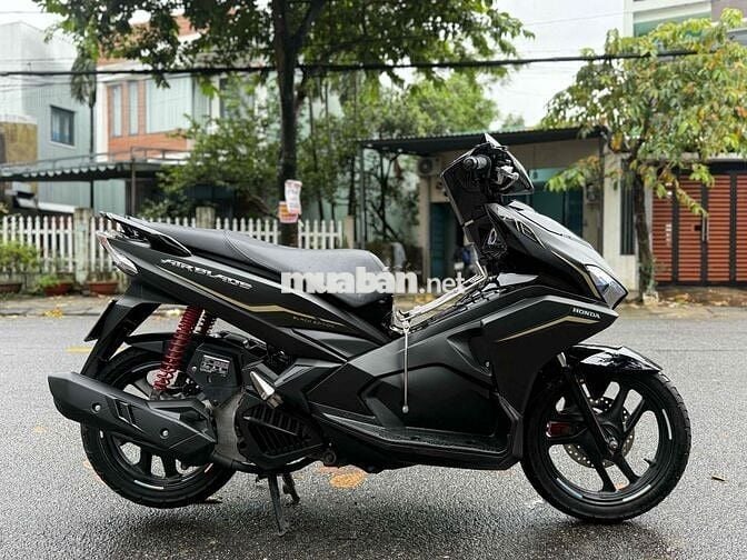 Honda Air Blade 2017 Góp trả trướv 5tr dắt xe