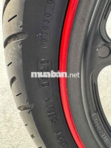 Nhà Dư xe không chạy bán .AB đèn led đh điện tử