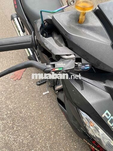 cần bán xe winer 2018 bstp chính chủ