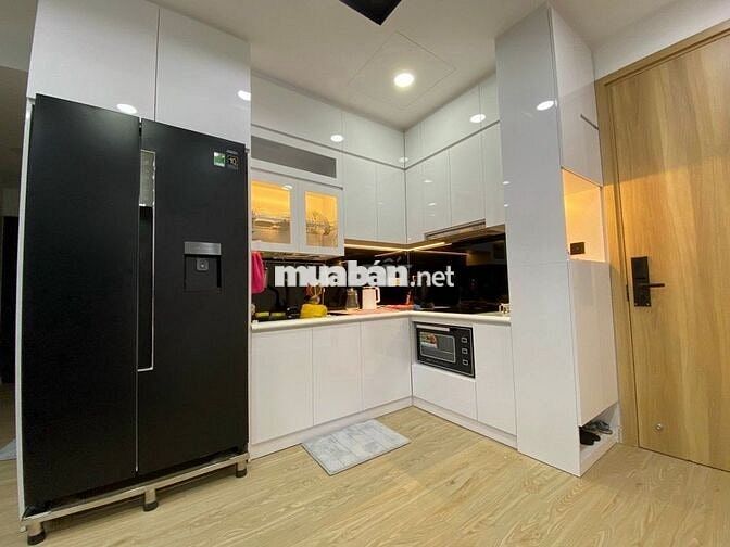 GIÁ SỐC 15Tr! Emerald 2PN 71m², Full NT, View CV, Sát Aeon