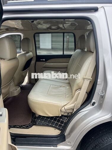 Ford Everest 2011 2.5L 4x2 MT - 60 km